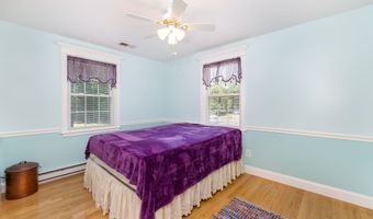 81 Minnesota Ln, Bristol, CT 06010