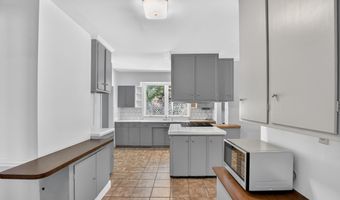 512 Carrison St, Camden, SC 29020