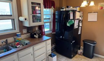 216 4th St E, Bottineau, ND 58318