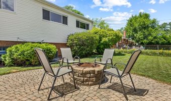 817 N Gibbons Ave, Arlington Heights, IL 60004