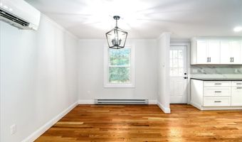 27 Long Meadow Ln, Bethel, CT 06801