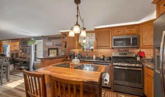 15 Manbow Rd, Alton, NH 03809