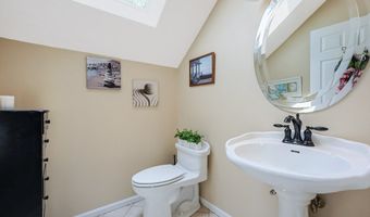8 Rock Rd, Attleboro, MA 02703