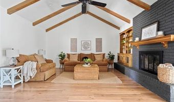 2208 Hickory Dr, Ardmore, OK 73401