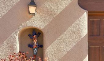 4 Avenida Herrera, Santa Fe, NM 87506