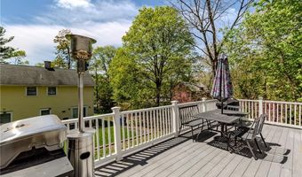 50 Searle Ave, Cranston, RI 02920