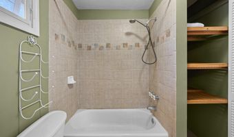 815 Kuulei St, Haiku, HI 96708