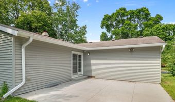 1602 Golden Oak Ln, Madison, WI 53711