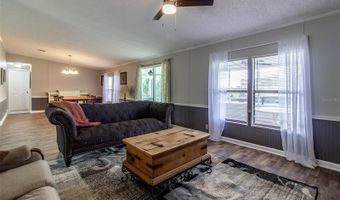 25836 MANHATTAN Ln, Astor, FL 32102