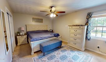 359 Reiling Ln, Altoona, PA 16601