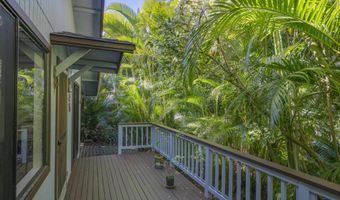 1002 Kauhikoa Rd 2, Haiku, HI 96708
