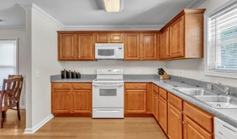 72 Christopher Cir, Alexander City, AL 35010