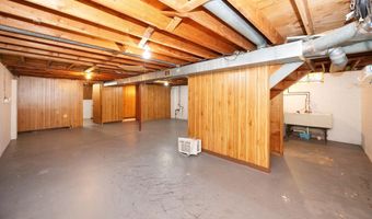 1031 N Maple Rd, Ann Arbor, MI 48103