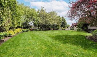 126 Cliff Dr, Narragansett, RI 02882