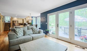 8 Rock Rd, Attleboro, MA 02703