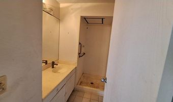 501 Hahaione St 1-14L, Honolulu, HI 96825