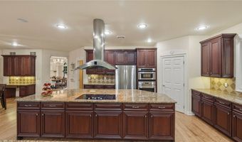 10 Lovegreen Ln, East Greenwich, RI 02818