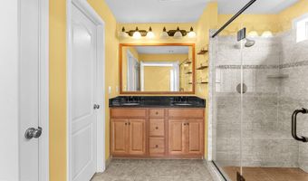 43117 SHORE Sq, Ashburn, VA 20148