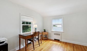 22 Concord Rd, Danbury, CT 06810