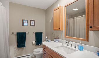110 10th Ave NW, Altoona, IA 50009