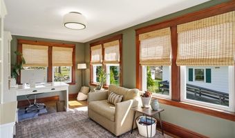 47 Hyland Ave, East Greenwich, RI 02818