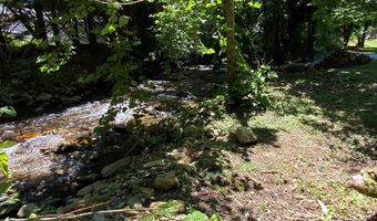 121 Lazy Bear Trl, Andrews, NC 28901