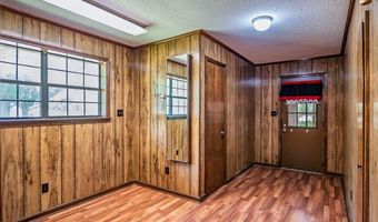 5042 Dummyline Rd, Batesville, MS 38606