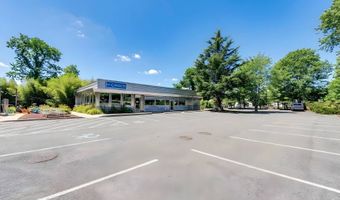 74 A Montauk Hwy, Amagansett, NY 11930
