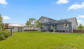 435 Berry Ridge Dr, Amherst, OH 44001