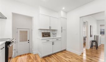 124 Vine St, East Providence, RI 02914