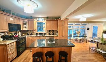 6316 Duxbury Dr SE, Ada, MI 49301