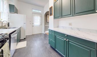 202 W Whittier Ave, Altoona, PA 16602