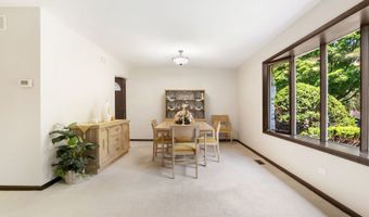 1210 S Douglas Ave, Arlington Heights, IL 60005