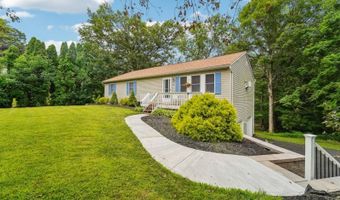 4 Crest Hill Dr, Alloway, NJ 07461