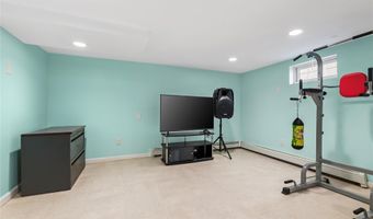 14 Evans Ave, Albertson, NY 11507