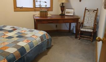 76 Lakeview Cir, Alma, KS 66401