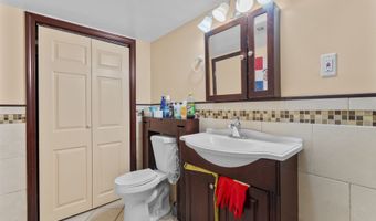 211 Norman St, Bridgeport, CT 06605