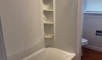 75 Chestnut St, Bethel, CT 06801