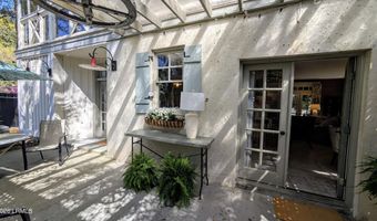 23 Waterside Dr, Beaufort, SC 29907
