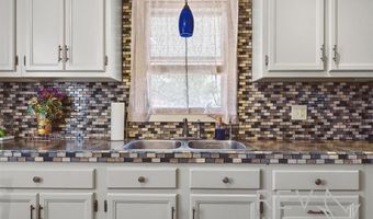 302 W Rocky Rd, Cody, WY 82414