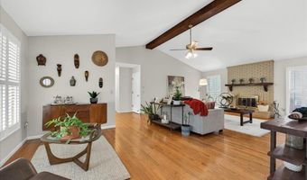 1331 Parkview Valley Dr, Ballwin, MO 63011