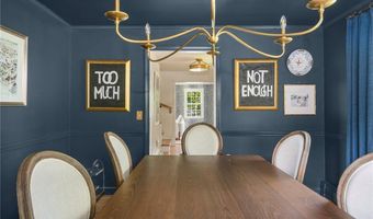 45 Meadowbrook Dr, Barrington, RI 02806