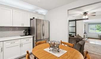 21 Robin St B, Manchester, NJ 08759