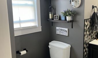 4 Trueworthy Ave, Augusta, ME 04330
