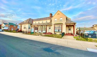 8 COMMONWEALTH Ave, Claymont, DE 19703