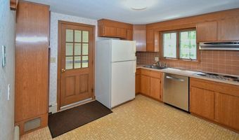 4 Applecrest Rd, Andover, MA 01810