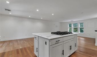 587 Central Ave, Johnston, RI 02919