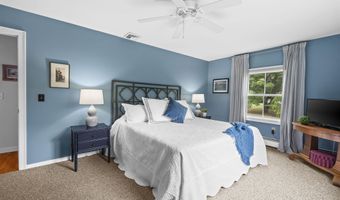 20 Martingale Rd, Amherst, NH 03031