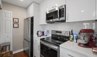 5560 LANGSTON Blvd 63-E, Arlington, VA 22207
