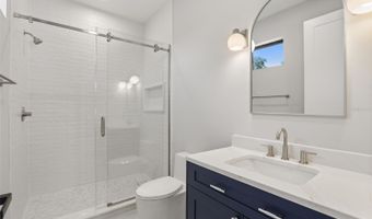 2422 MUSSELWHITE Ave, Orlando, FL 32804